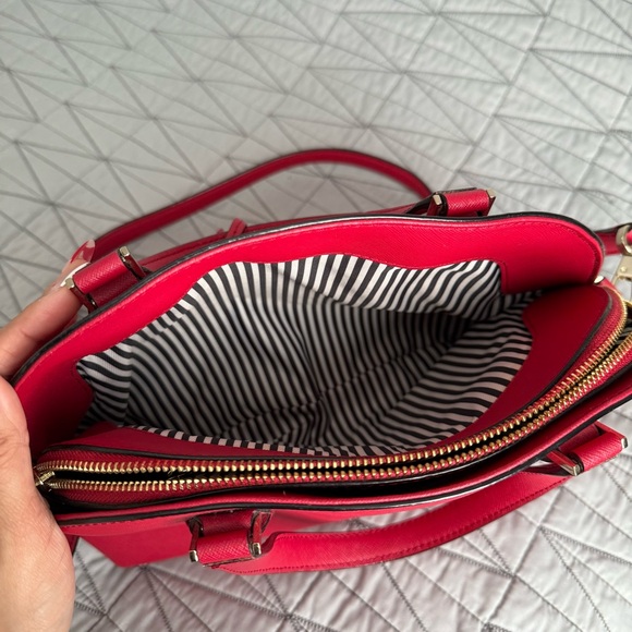 Kate Spade Medium Cameron Street Lottie in Rosso (Used) - Picture 6 of 11